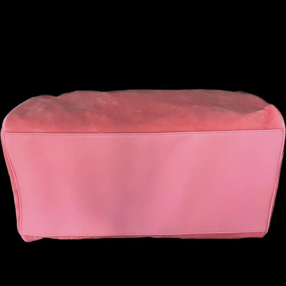 JUICY COUTURE NWT Duffel Bag Pink Velour Weekender Sold Out! - Picture 7 of 8